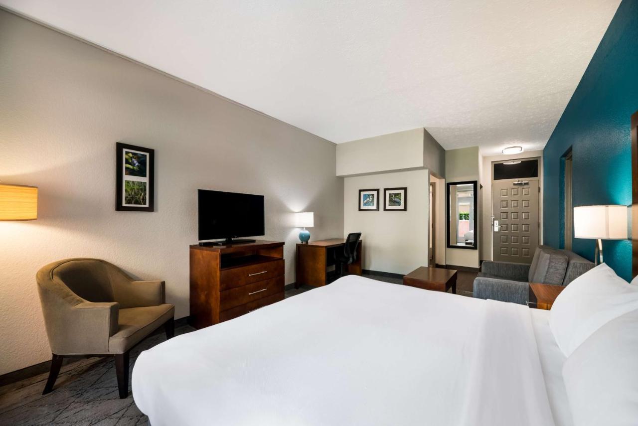 Surestay Plus Hotel By Best Western The Villages Lady Lake Exterior photo