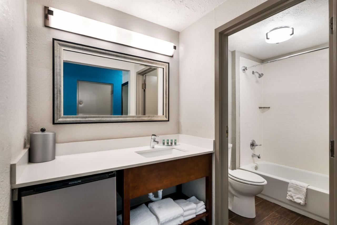 Surestay Plus Hotel By Best Western The Villages Lady Lake Exterior photo